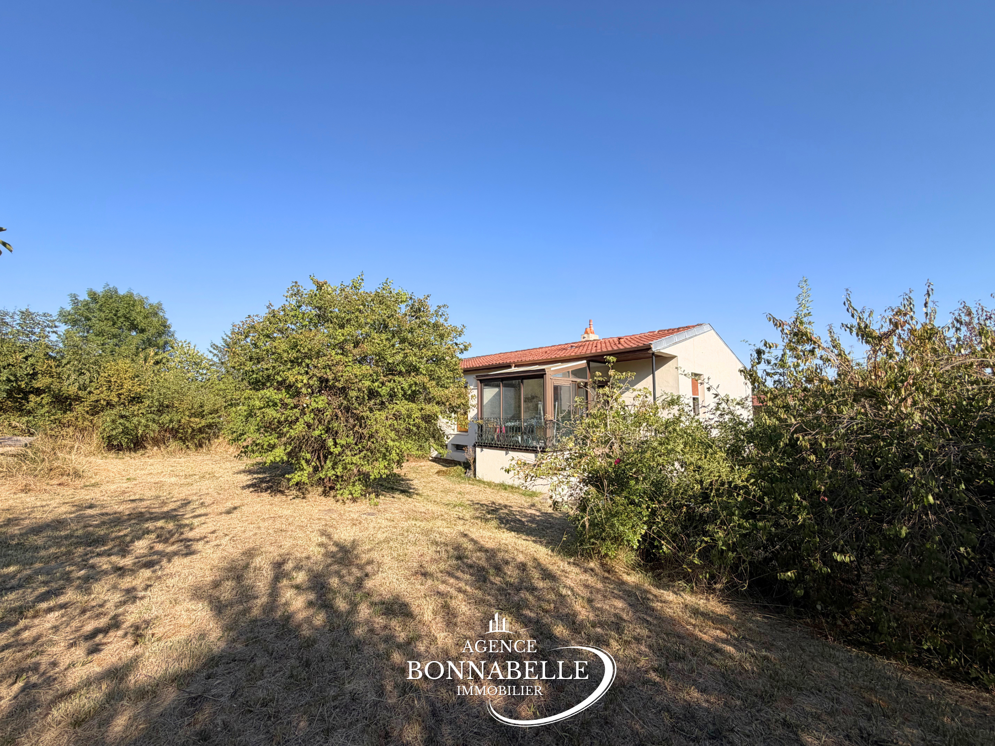 SEICHAMPS MAISON F5 3 CHAMBRES JARDIN 500 M2 GARAGE